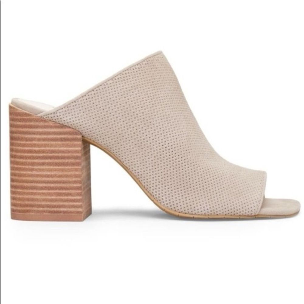 NWT Kenneth Cole Karolina 3 Mules Size 8.5